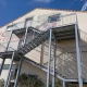 escalera antiincendio exterior
